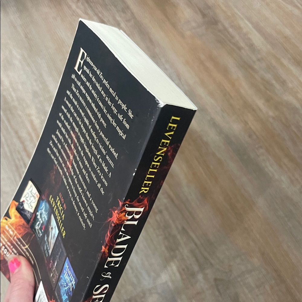 Blade of Secrets by Tricia Levenseller - Fiery Fantasy Paperback - Picture 4 of 5